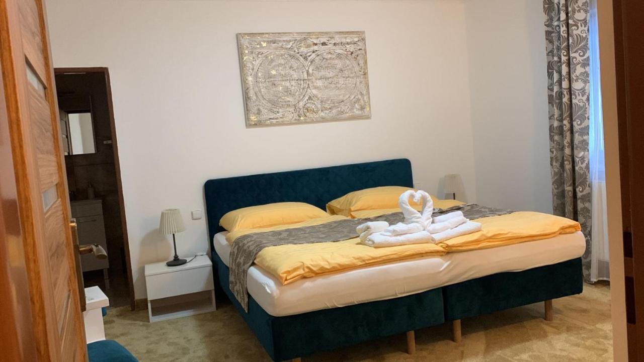Penzion Deloris Trenčín Εξωτερικό φωτογραφία